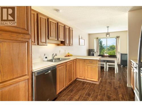 Front Entrance Way - 2226 Golf Course Drive, West Kelowna, BC - Indoor Photo Showing Kitchen With Double Sink