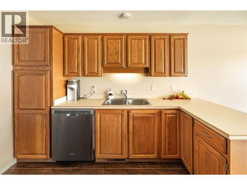Kitchen - 2226 Golf Course Drive, West Kelowna, BC - Indoor Photo Showing Kitchen With Double Sink