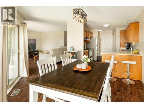 2226 Golf Course Drive, West Kelowna, BC - Indoor Photo Showing Kitchen