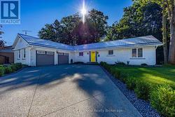 6 HIGHLAND DRIVE  Tillsonburg, ON N4G 2E9