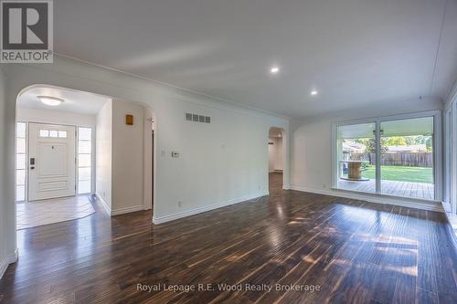 6 Highland Drive, Tillsonburg, ON - Indoor Photo Showing Other Room