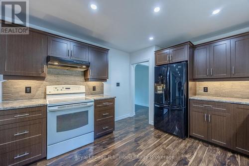 6 Highland Drive, Tillsonburg, ON - Indoor Photo Showing Kitchen