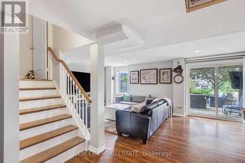 44 Millcliff Circle, Aurora, ON - Indoor