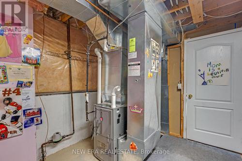 44 Millcliff Circle, Aurora, ON - Indoor Photo Showing Basement