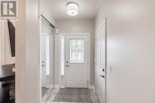 44 Millcliff Circle, Aurora, ON - Indoor Photo Showing Other Room