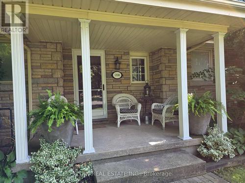 5896 VALLEY WAY  Niagara Falls, ON L2E 1Y1