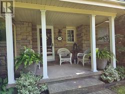 5896 VALLEY WAY Niagara Falls, ON L2E 1Y1