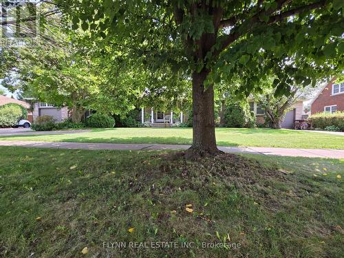 5896 VALLEY WAY  Niagara Falls, ON L2E 1Y1