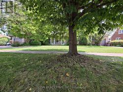 5896 VALLEY WAY Niagara Falls, ON L2E 1Y1