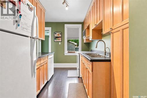 179 Angus Crescent, Regina, SK - Indoor Photo Showing Kitchen