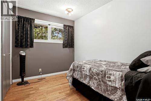 60 Krivel Crescent, Regina, SK - Indoor Photo Showing Bedroom