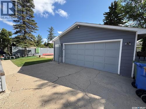 60 Krivel Crescent, Regina, SK - Outdoor