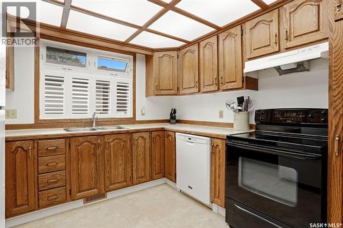 60 Krivel Crescent, Regina, SK - Indoor Photo Showing Kitchen With Double Sink