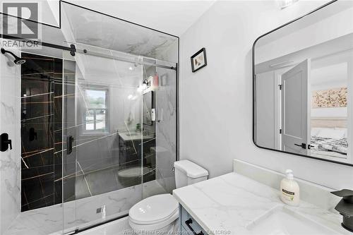 1019 Glidden, Windsor, ON - Indoor Photo Showing Bathroom