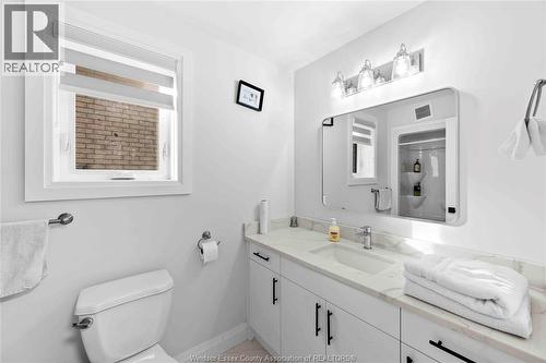 1019 Glidden, Windsor, ON - Indoor Photo Showing Bathroom