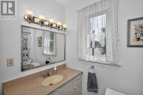 150 Lafontaine Road E, Tiny, ON - Indoor Photo Showing Bathroom
