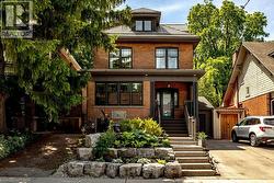 99 HILLCREST Avenue  Hamilton, ON L8P 2X1