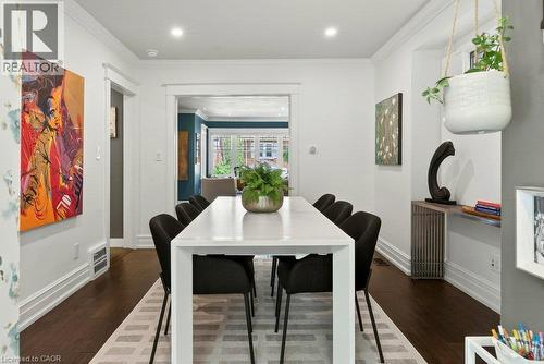 99 Hillcrest Avenue, Hamilton, ON - Indoor Photo Showing Dining Room