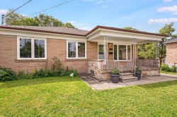 19 Battersea Crescent Toronto, ON M6L 1G7