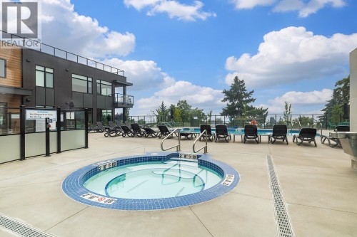 Outdoor Hot Tub and Pool - 2780 Olalla Road Unit# 201, West Kelowna, BC - Outdoor With In Ground Pool