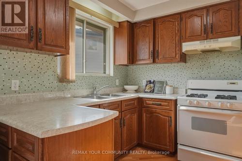 3091 Rymal Road, Mississauga, ON - Indoor Photo Showing Kitchen With Double Sink