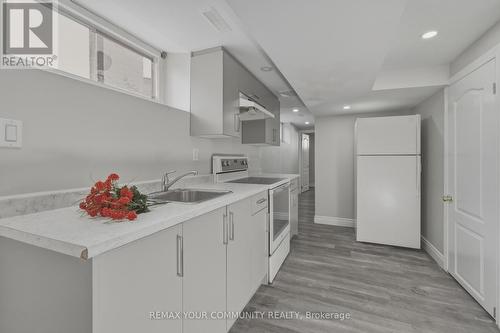 3091 Rymal Road, Mississauga, ON - Indoor Photo Showing Kitchen