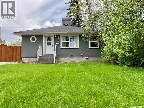 3231 Hill Avenue, Regina, SK - Outdoor