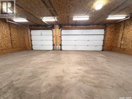 3231 Hill Avenue, Regina, SK - Indoor Photo Showing Garage