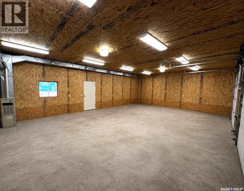 3231 Hill Avenue, Regina, SK - Indoor Photo Showing Garage