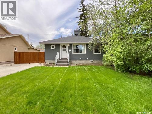 3231 Hill Avenue, Regina, SK - Outdoor