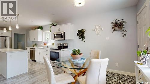 3231 Hill Avenue, Regina, SK - Indoor Photo Showing Dining Room