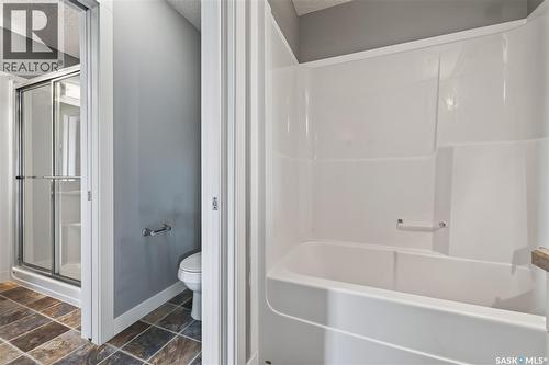 4537 James Hill Road, Regina, SK - Indoor Photo Showing Bathroom