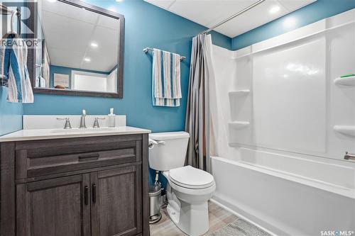 329 1St Avenue E, Mortlach, SK - Indoor Photo Showing Bathroom