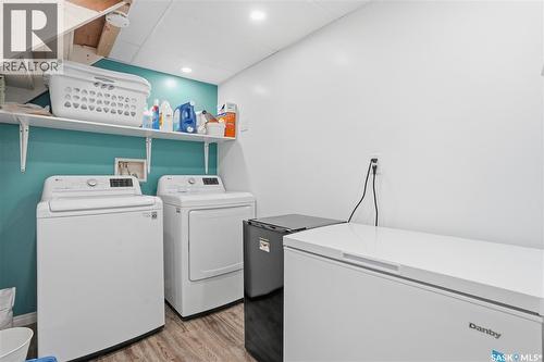329 1St Avenue E, Mortlach, SK - Indoor Photo Showing Laundry Room