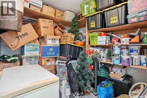 329 1St Avenue E, Mortlach, SK - Indoor With Storage