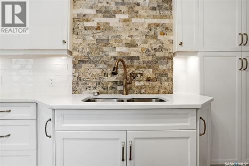 1706 15Th Avenue, Regina, SK - Indoor Photo Showing Kitchen With Double Sink
