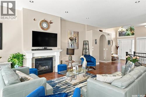 715 Bellmont Court, Saskatoon, SK - Indoor Photo Showing Living Room With Fireplace