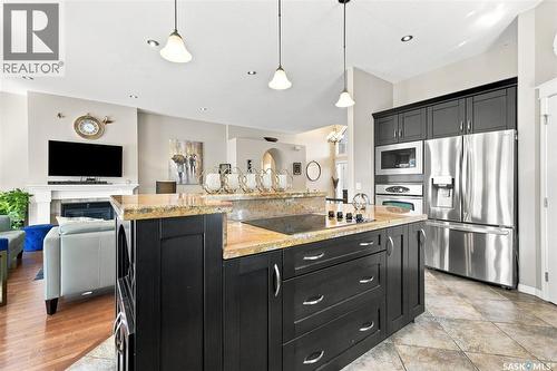 715 Bellmont Court, Saskatoon, SK - Indoor Photo Showing Kitchen With Upgraded Kitchen