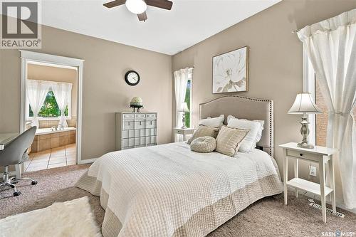 715 Bellmont Court, Saskatoon, SK - Indoor Photo Showing Bedroom