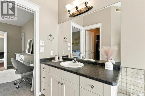 715 Bellmont Court, Saskatoon, SK - Indoor Photo Showing Bathroom