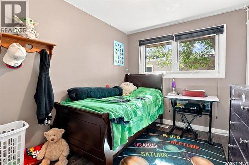 29 Everett Crescent, Regina, SK - Indoor Photo Showing Bedroom