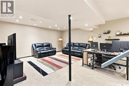 29 Everett Crescent, Regina, SK - Indoor