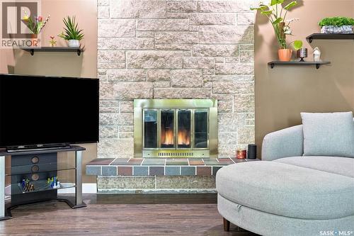 29 Everett Crescent, Regina, SK - Indoor Photo Showing Living Room With Fireplace