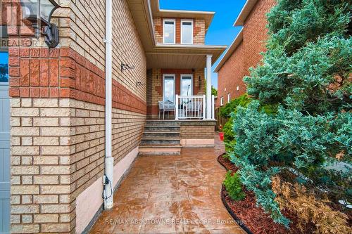 5184 Red Brush Drive, Mississauga, ON - Outdoor
