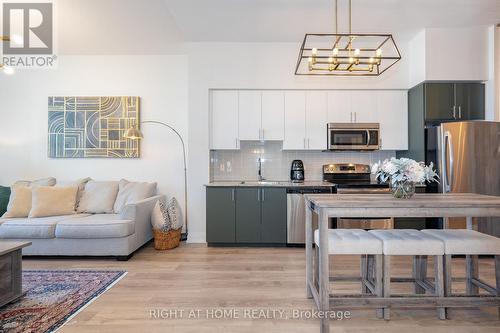 306 - 7171 YONGE STREET  Markham, ON L3T 0C5