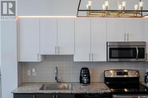 306 - 7171 Yonge Street, Markham, ON - Indoor Photo Showing Kitchen With Stainless Steel Kitchen With Upgraded Kitchen