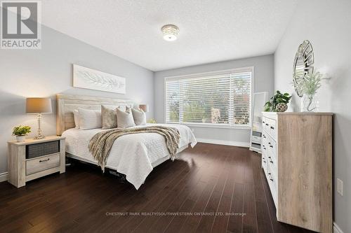 30 Duncan Court, Centre Wellington, ON - Indoor Photo Showing Bedroom
