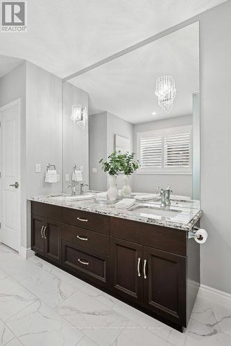 30 Duncan Court, Centre Wellington, ON - Indoor Photo Showing Bathroom