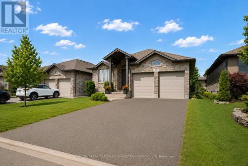30 Duncan Court, Centre Wellington, ON - Outdoor With Facade