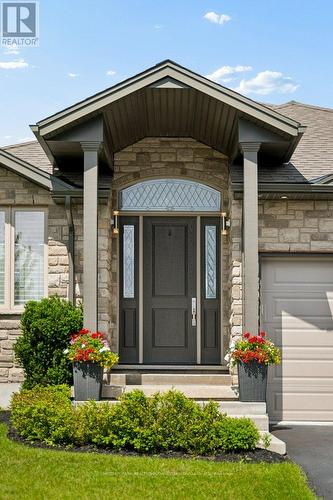 30 Duncan Court, Centre Wellington, ON - Outdoor